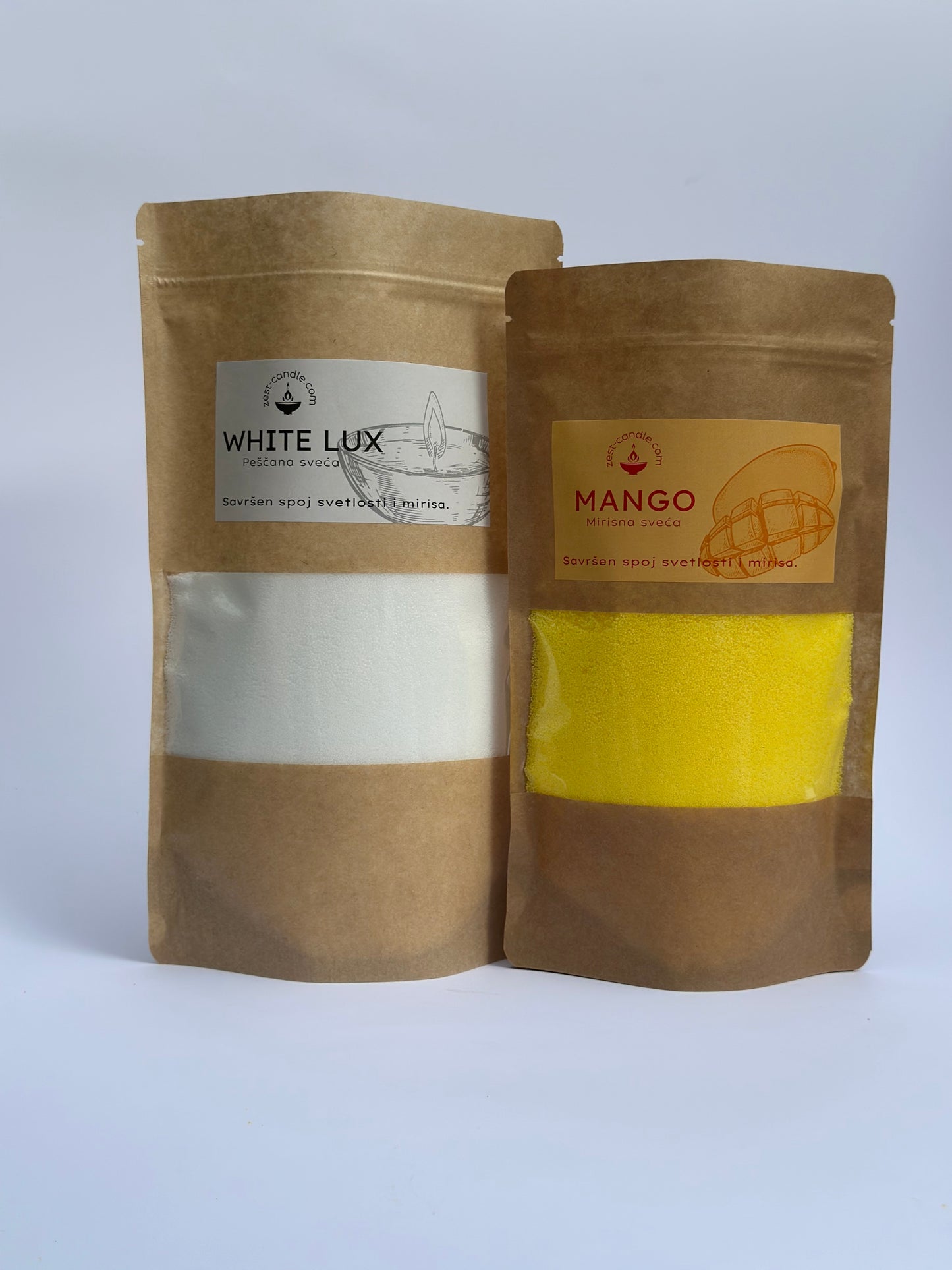 Set peščanih sveća: bela bez mirisa (600g) + mirisna po izboru (400g)