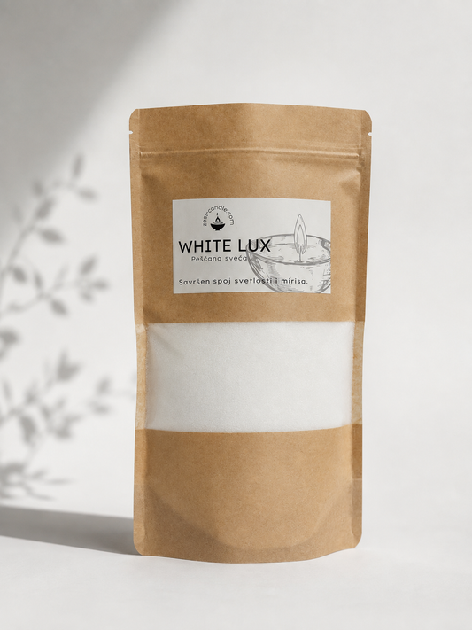 Pure White bela pescana sveca bez mirisa od 600g u kraft kesi Zest Candle