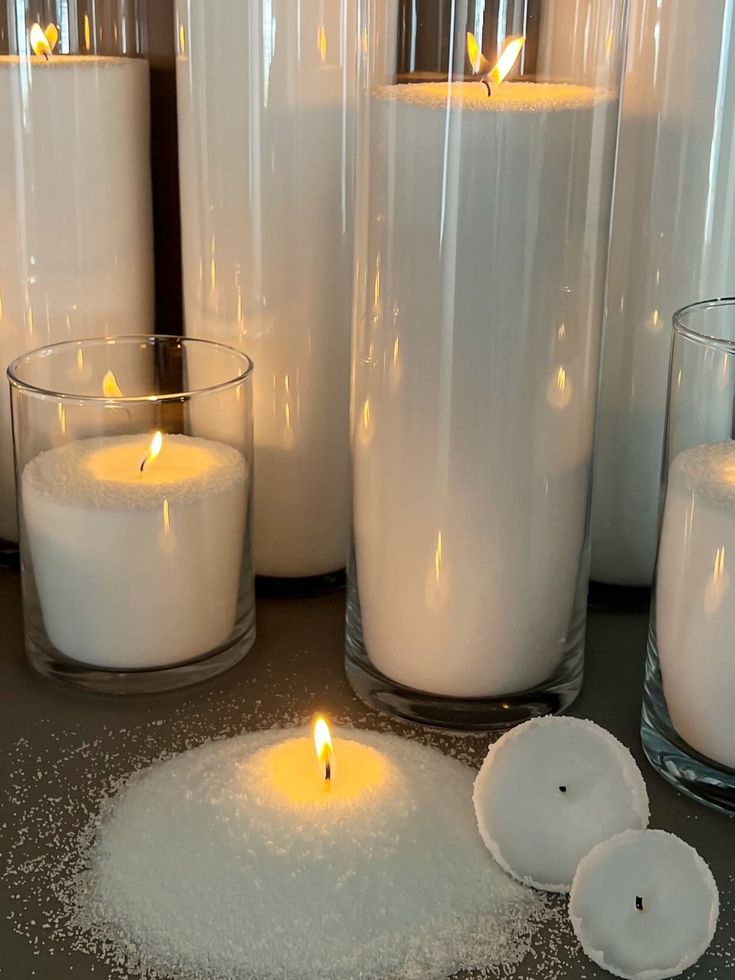 Bele pescane svece u ugostiteljstvu za luksuzno ambijentalno osvetljenje restorana Zest Candle